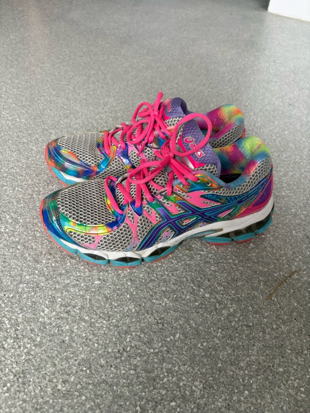 Asics Gel Nimbus 16 running shoes women’s size 9.5